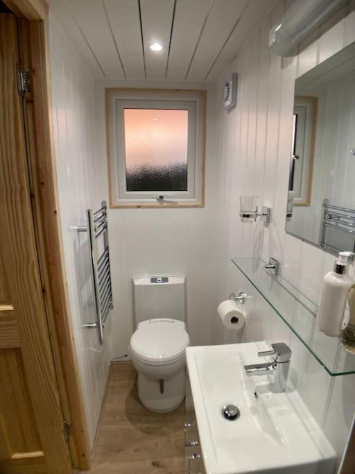The Ashmere Tiny House Coldingham ภายนอก รูปภาพ